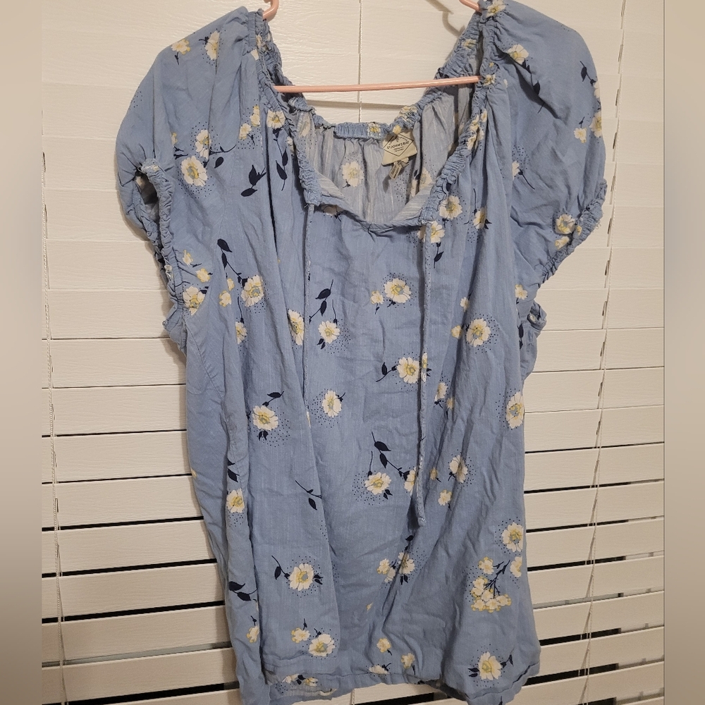 St. John's Bay Light Blue Floral Blouse